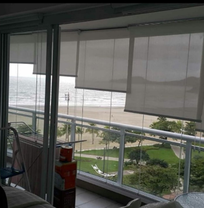 Tela solar instalada em sacada